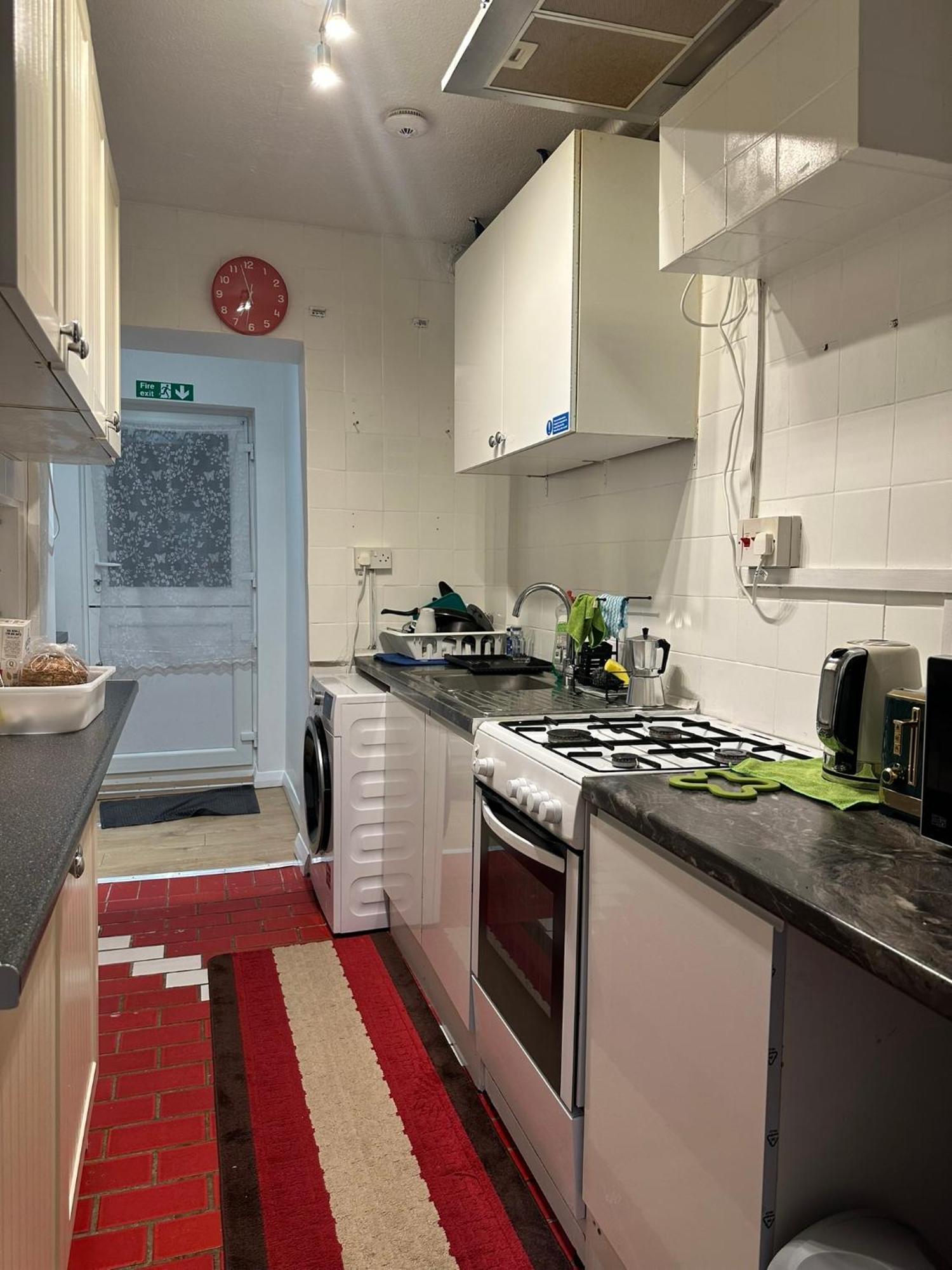 Luxury Ensuite 2Nd Studio Flat With Great Views In Keedonwood Road With Fully Own Bathroom Newly Added And Private Kitchenette Bromley Eksteriør bilde