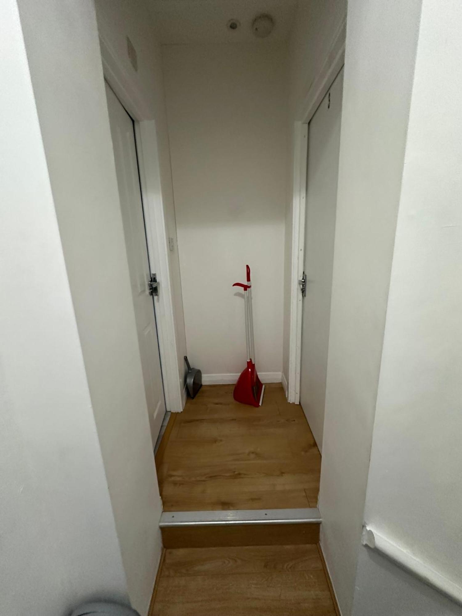 Luxury Ensuite 2Nd Studio Flat With Great Views In Keedonwood Road With Fully Own Bathroom Newly Added And Private Kitchenette Bromley Eksteriør bilde